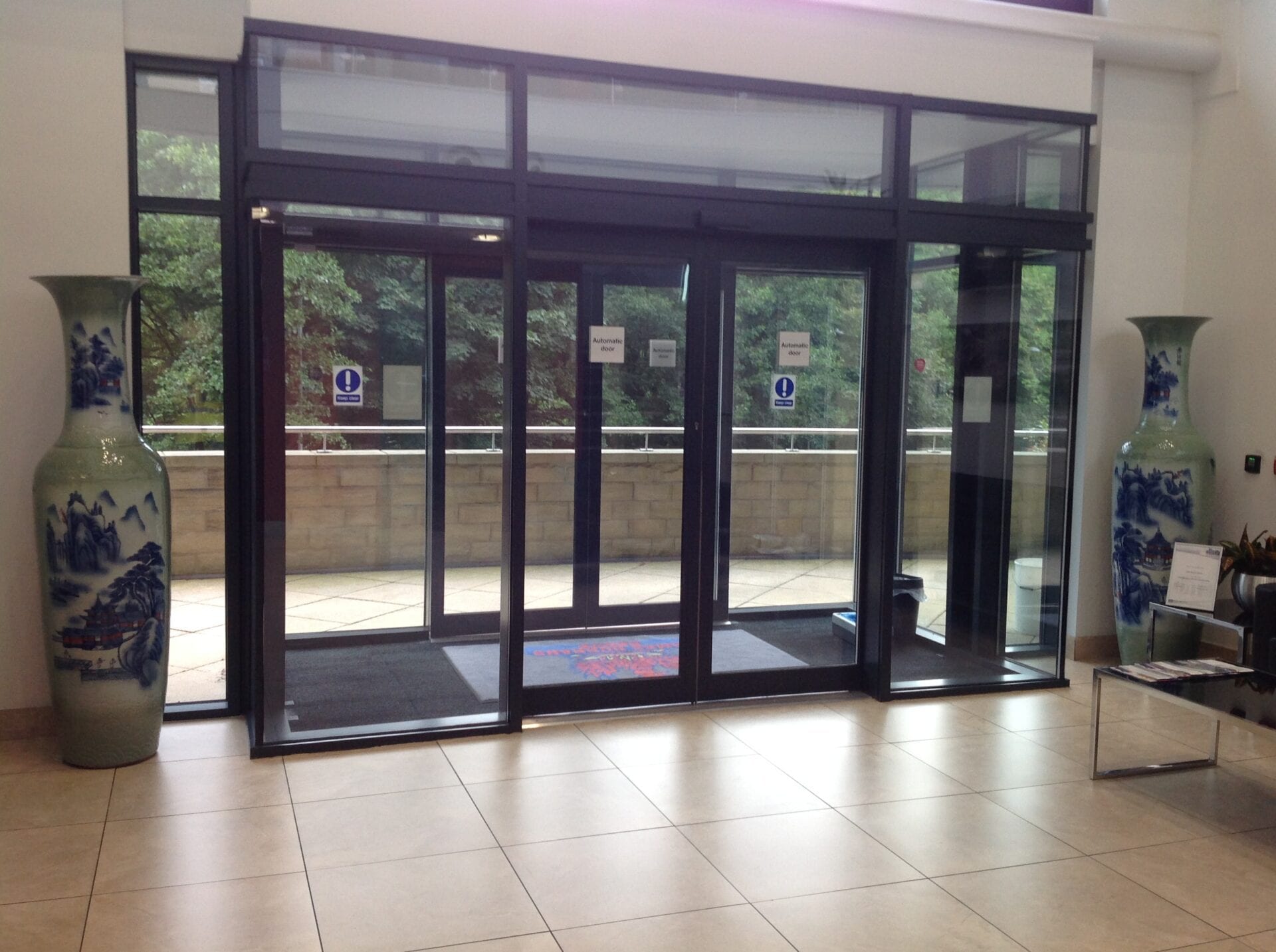 Office & Commercial cleaning image 1