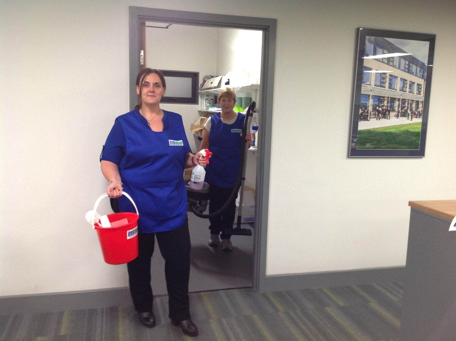 Office & Commercial cleaning image 16