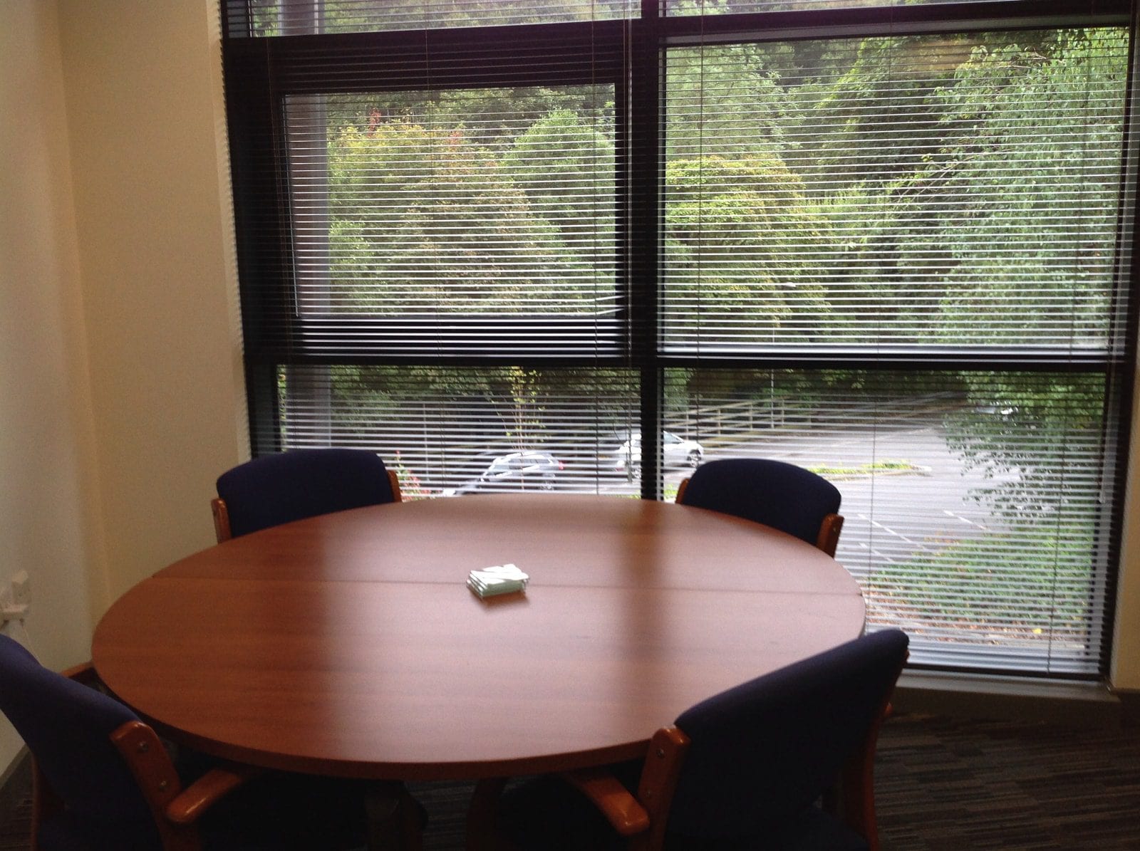 Office & Commercial cleaning image 8