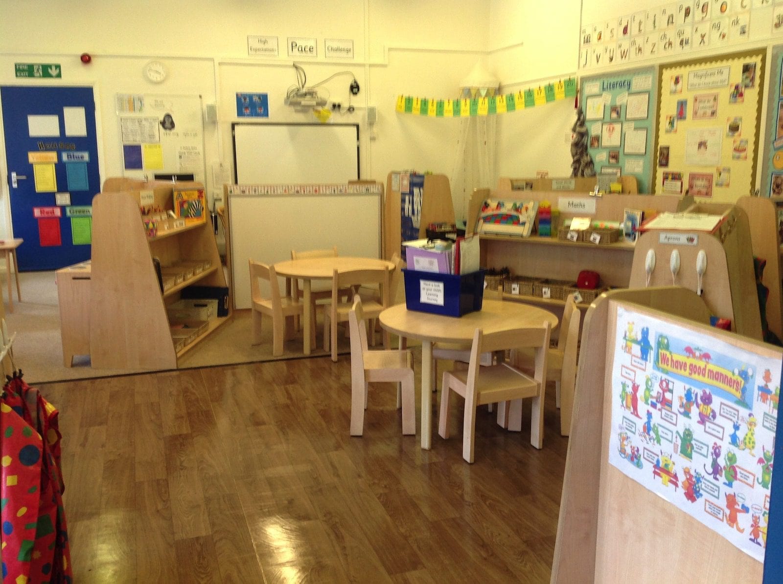 Schools & Educational Facilities cleaning image 3